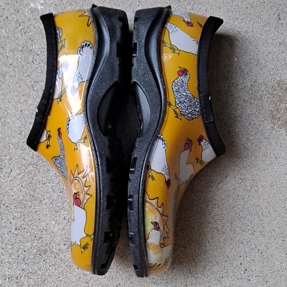 Chicken 🐔 Sloggers - Picture 2 of 5